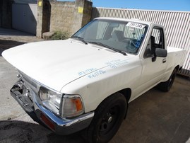 1994 TOYOTA TRUCK BASE STD CAB WHITE 2.4L AT 2WD Z17796